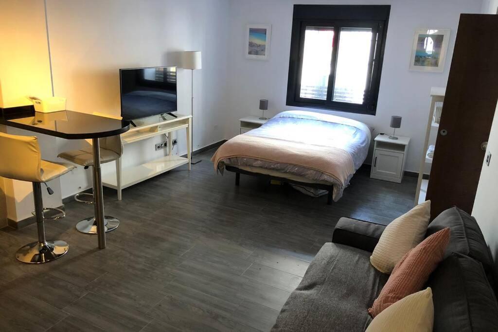Studio Apartment In Ardales, Cerca El Caminito Del Rey Y Embalses エクステリア 写真